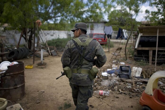 Civiles armados asesinan a cinco militares en sector fronterizo entre Guanajuato, Jalisco y Michoacán