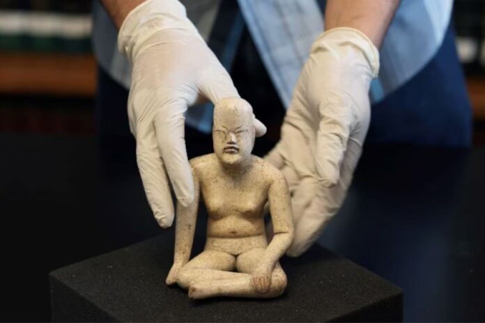 México recupera 915 piezas prehispánicas en colaboración con Estados Unidos: un rescate de 3,000 años de historia