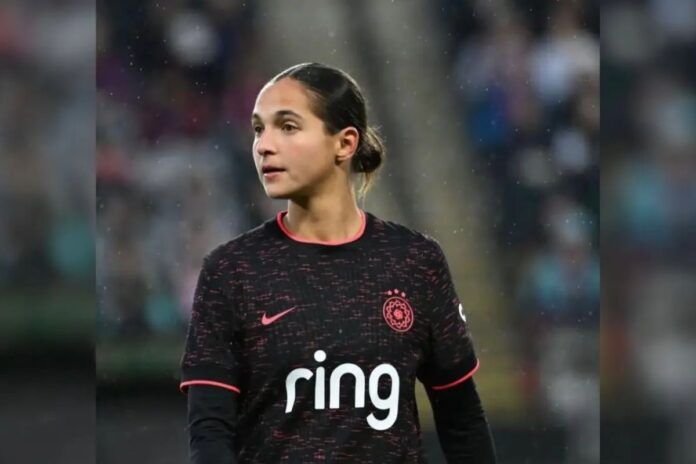 Futbolista venezolana se ausenta de su selección por temor a no poder regresar a Estados Unidos