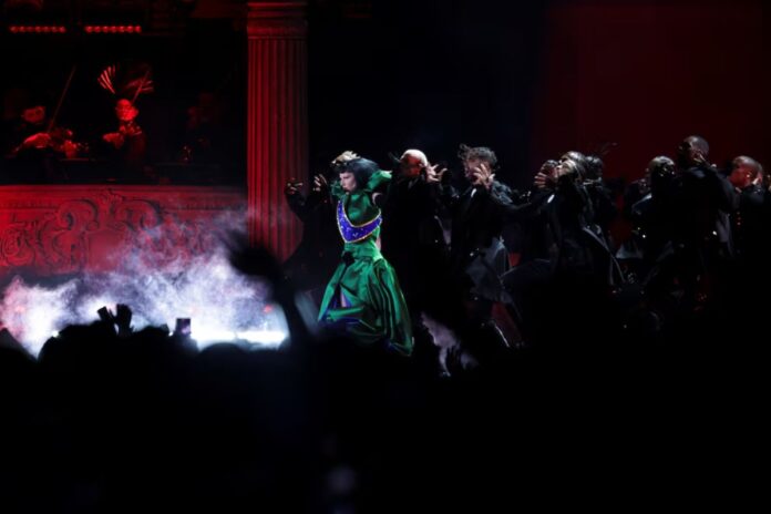 Lady Gaga hace historia en Brasil con un multitudinario concierto gratuito en Copacabana