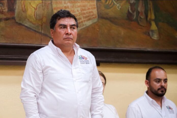 Asesinan al presidente municipal de Tacámbaro, Salvador Bastida García, y a su escolta en pleno centro del municipio