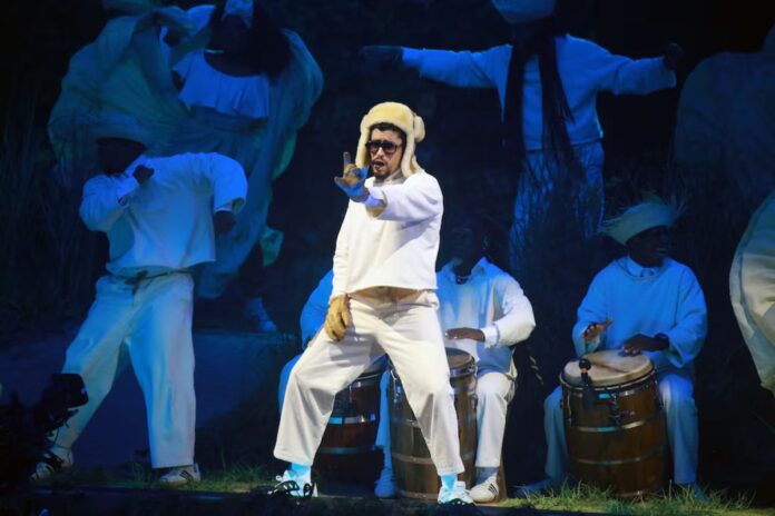 Bad Bunny encabezará el espectáculos de medio tiempo del Super Bowl LX: Un hito para la cultura latina