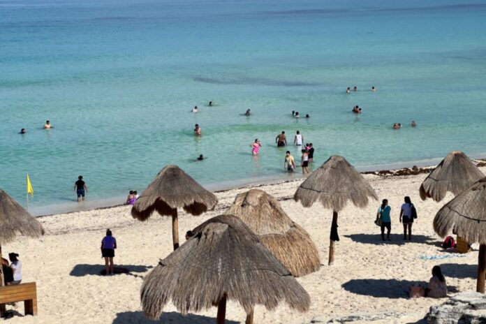 Hoteleros de Quintana Roo a la expectativa ante la Ley de Libre Acceso a las Playas