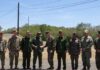 Altos mandos de Cuba y EE. UU. sostienen inusual reunión militar en Guantánamo Altos mandos militares de Cuba y Estados Unidos durante reunión en la base naval de Guantánamo.