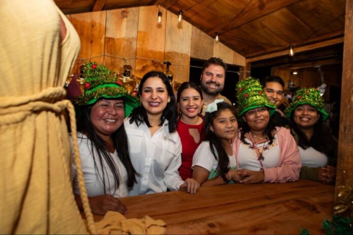 Estefanía Mercado inaugura la pista de hielo y disfruta de festividades navideñas junto a familias solidarenses
