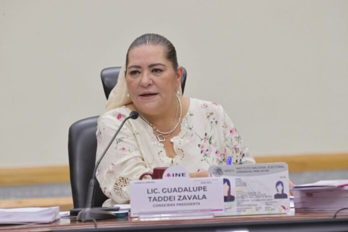 INE aprueba diseños de papeletas para elecciones del Poder Judicial 2025