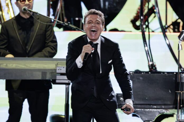 Luis Miguel podría dar un concierto histórico en el Palacio de Bellas Artes