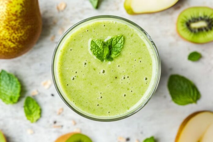 Licuado de proteína con pera y kiwi: Aliado perfecto para la recuperación muscular