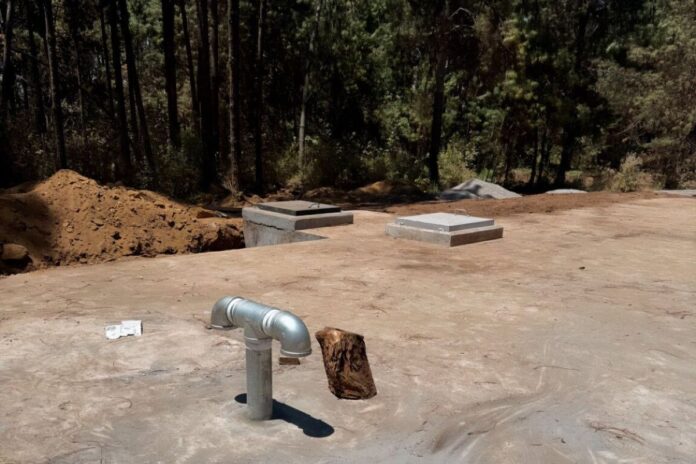 Aseguran predio en Valle de Bravo por desvío ilegal de agua del Nevado de Toluca hacia lagos artificiales