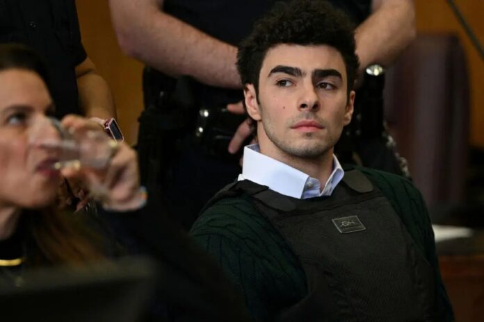 Acusan formalmente a Luigi Mangione de asesinato por la muerte del CEO de UnitedHealthcare