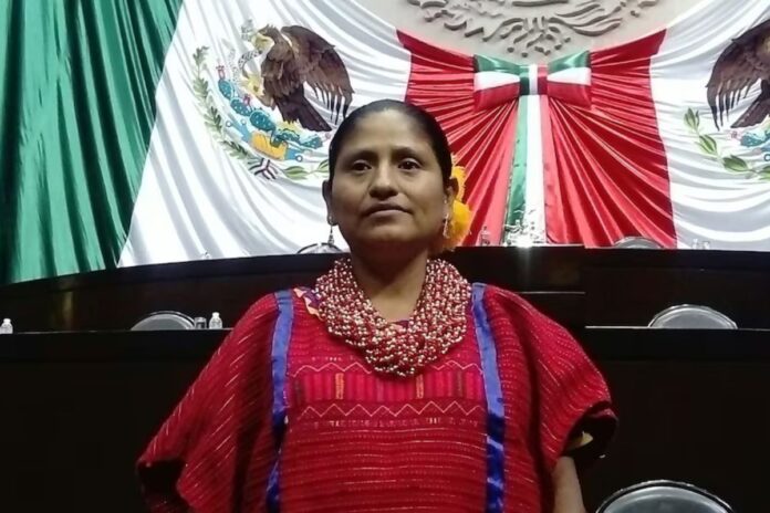Activista triqui Emelia Ortiz García denuncia persecución y exige justicia por feminicidio de sus hermanas