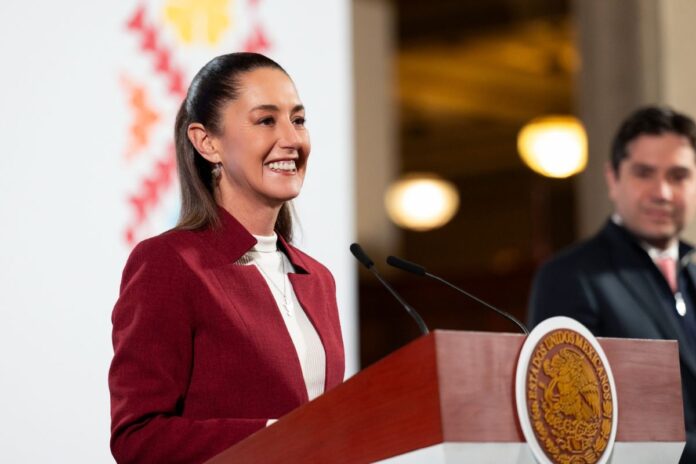 Claudia Sheinbaum anuncia reducción gradual de la jornada laboral a 40 horas para 2030