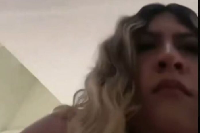 Esto se sabe de Erika, la amiga de Valeria Márquez que finalizó la transmisión tras su asesinato