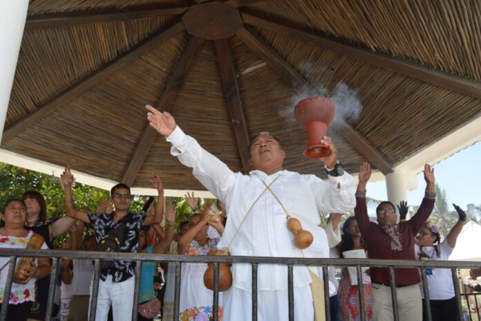 Playa del Carmen conmemoró el Día Internacional de la Diversidad Cultural con ceremonia ancestral maya