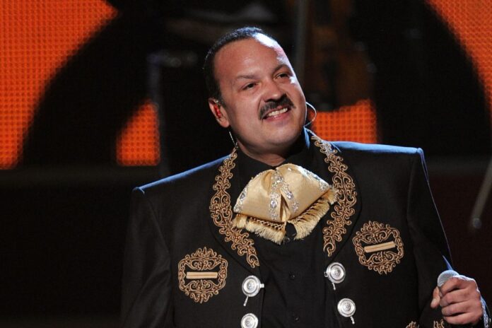 Pepe Aguilar lanza 