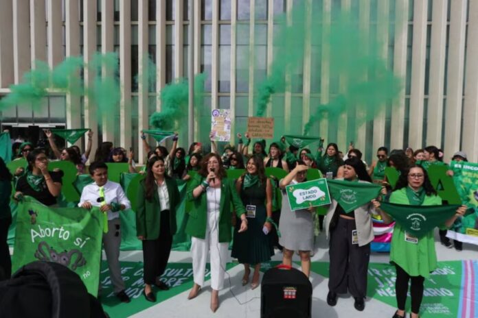 Guanajuato rechaza despenalizar el aborto y desafía la tendencia nacional en México