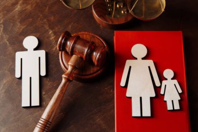 En México, más de 4 millones de padres no participan en la crianza de sus hijos: una carga que asumen las madres solas