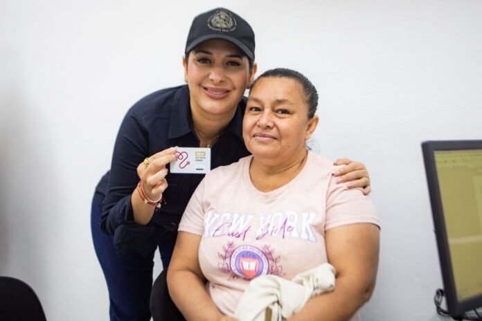 Estefanía Mercado inaugura Segunda Unidad Médica 