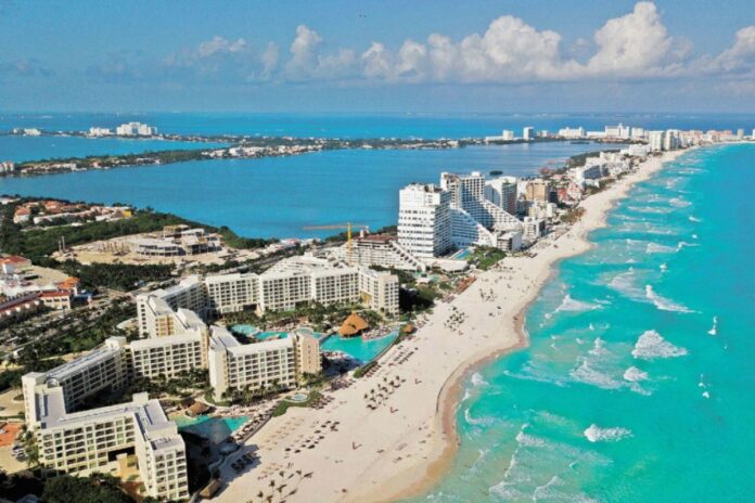 Tulum, Cancún y Playa del Carmen lideran la oferta de vivienda turística en México y el Caribe