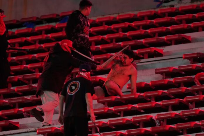 Rapero chileno atiza a Independiente con polémica canción tras violencia en Copa Sudamericana