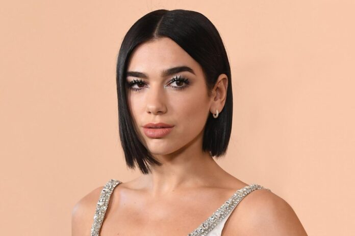 Dua Lipa celebra sus 30 Años en Ibiza con estilo y fiesta sin fin