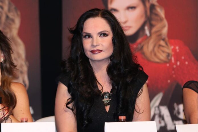 Ana Patricia Rojo reaparece en redes sociales presentando a su nueva perrita adoptada 