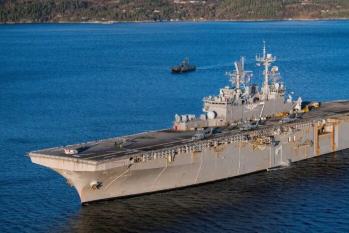 Así es el USS Iwo Jima, la nave de guerra de Estados Unidos enviada a costas de Venezuela