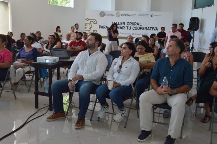 Gobierno Municipal de Estefanía Mercado promueve la creación de cooperativas con beneficio social en Playa del Carmen