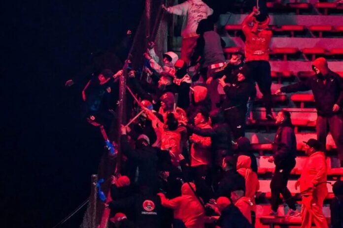 Conmebol descalifica a Independiente: Universidad de Chile avanza en la Copa Sudamericana