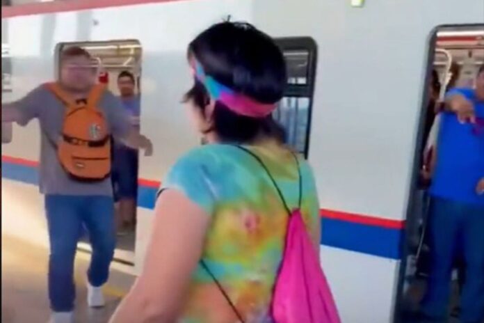 Lady Metro de Monterrey: Mujer agrede a pasajeros de línea 1 y desata polémica en redes.