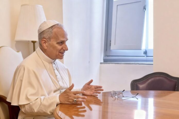 Papa León XIV reafirma la postura de Francisco sobre católicos LGBTQ: Acogida sin cambiar la doctrina