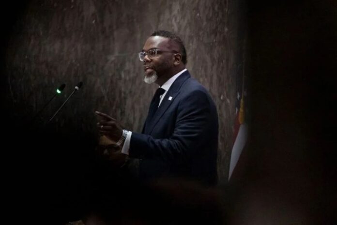 Alcalde de Chicago rechaza el término  Alcalde de Chicago rechaza el término