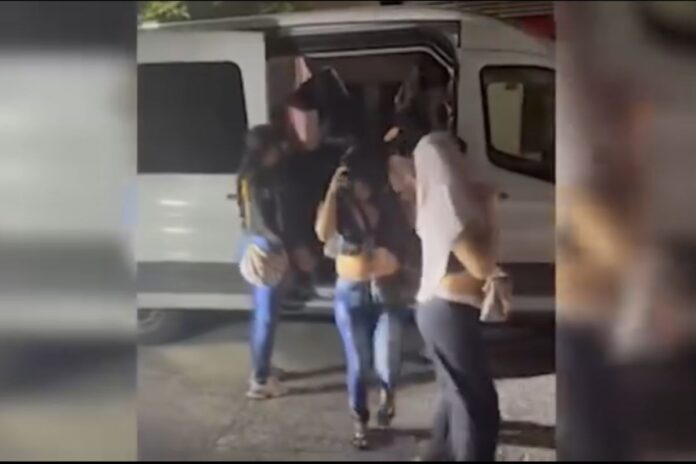 14 colombianas víctimas de trata rescatadas en Cancún y Playa del Carmen 14 colombianas víctimas de trata rescatadas en Cancún y Playa del Carmen