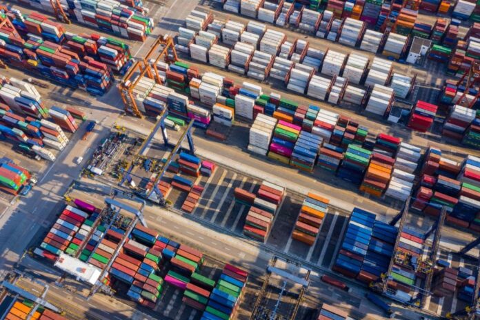 México registra déficit comercial de casi $2,4 mil millones en septiembre México registra déficit comercial de casi $2,4 mil millones en septiembre