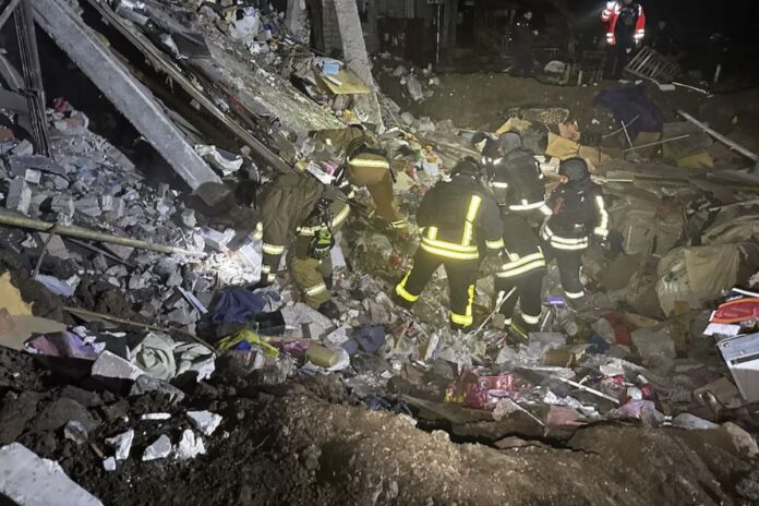 Rusia ataca con 650 drones y 50 misiles a Ucrania Rusia ataca con 650 drones y 50 misiles a Ucrania