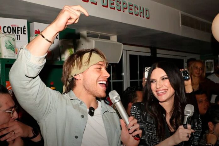 Aldo de Nigris cumple su sueño: Dueto Viral con Laura Pausini en bar de CDMX