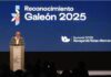 Alejandro Robles recibe el Galeón 2025 por su legado en conservación marina y desarrollo comunitario