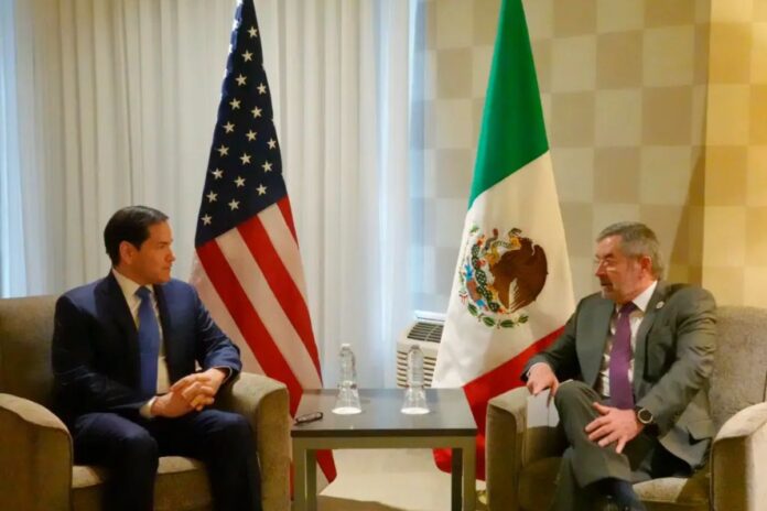 Marco Rubio y Juan Ramón de la Fuente conversan sobre avances de colaboración México - EE. UU.