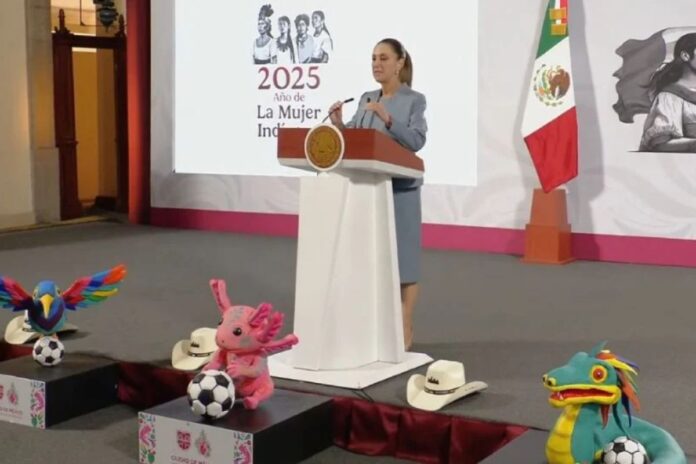 Sombreros en la mañanera: Escenografía del Mundial 2026 evoca a Carlos Manzo y se retira en plena transmisión