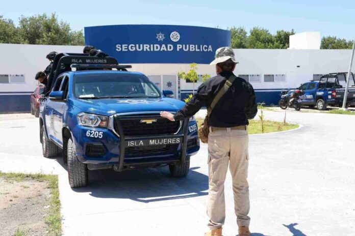 Detienen a Fernando Alberto “N” por extorsión en Zona Continental de Isla Mujeres