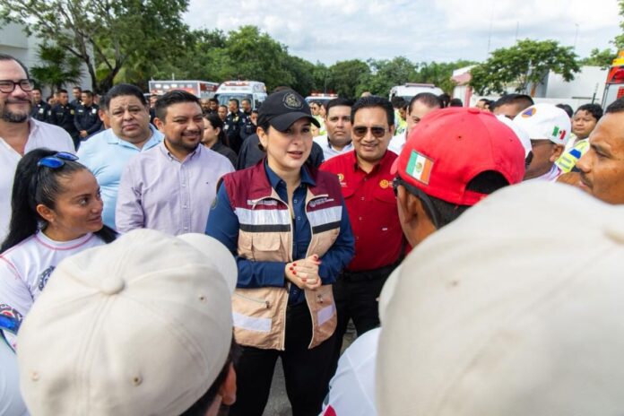 Anuncian aumento histórico para bomberos en Playa del Carmen