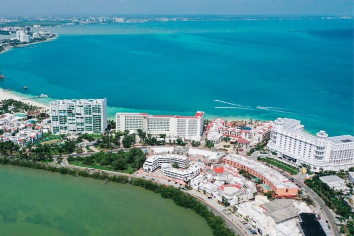 Hoteleros rechazan incremento al Visitax en Quintana Roo