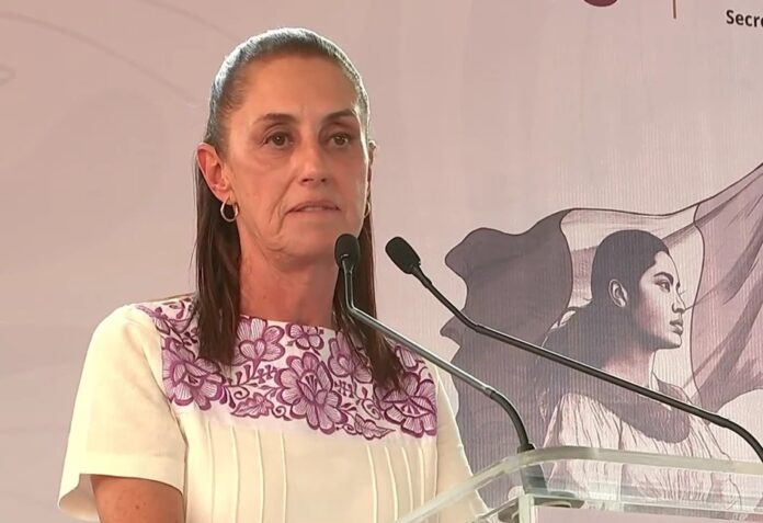 La presidenta Claudia Sheinbaum durante su declaración sobre el citatorio de la FGR a la gobernadora de Chihuahua, Maru Campos.