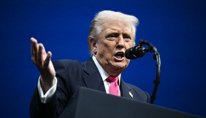 Donald Trump anuncia suspensión de operación naval en Estrecho de Ormuz