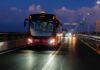 Inician pruebas piloto de la Ruta 27 del sistema MOBI en Cancún gracias al nuevo Puente Nichupté Unidades del sistema MOBI durante el inicio de las pruebas piloto de la Ruta 27 en Cancún, con conexión al nuevo Puente Nichupté.