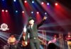 ¡Arde en redes! Internautas masacran a Christian Nodal por dueto póstumo con Vicente Fernández Christian Nodal en medio de fuerte polémica y críticas masivas en redes por su dueto póstumo con Vicente Fernández en el tema “Estos Celos”.