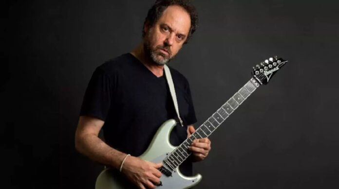 Alejandro Marcovich, exguitarrista de Caifanes, en coma tras sufrir un derrame cerebral.