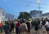 Persiste tensión en el caso del ciudadano cubano en Cancún: protestas, daños y manta amenazante Protestas y daños por apedreo en vivienda de pareja cubana en Supermanzana 23 de Cancún tras agresión viral.