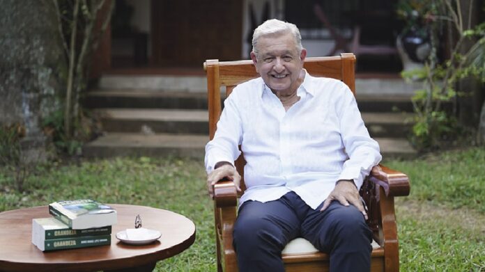 Fotografías de archivo muestran a Andrés Manuel López Obrador y Donald Trump tras nuevas declaraciones del expresidente mexicano sobre la relación bilateral.