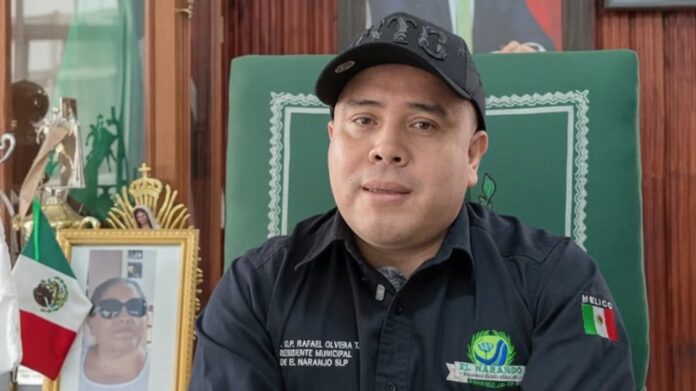 Rafael Olvera Torres, alcalde de El Naranjo, San Luis Potosí, durante el video que generó polémica por su invitación a un festejo del Día del Padre.